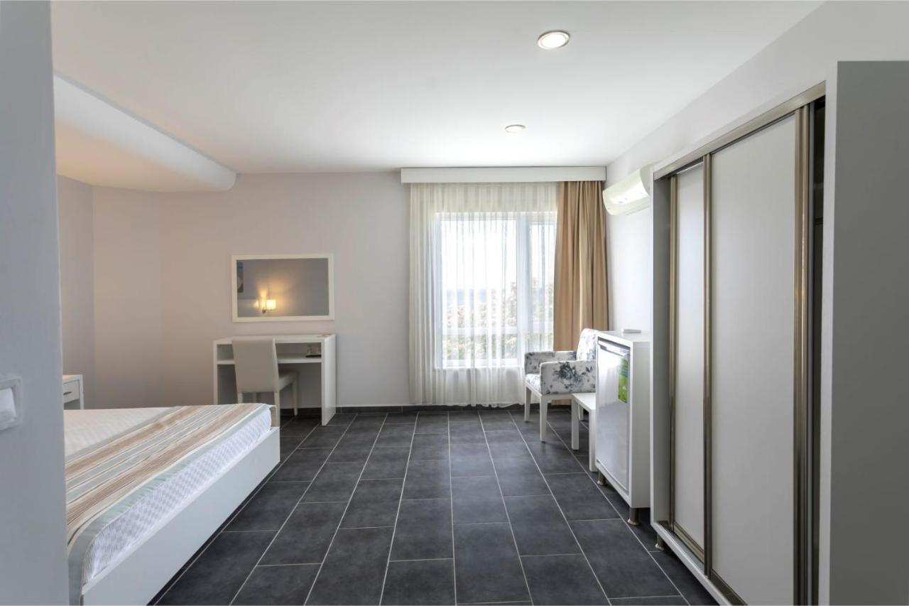 Troas Beach Hotel Tavakli Exterior photo
