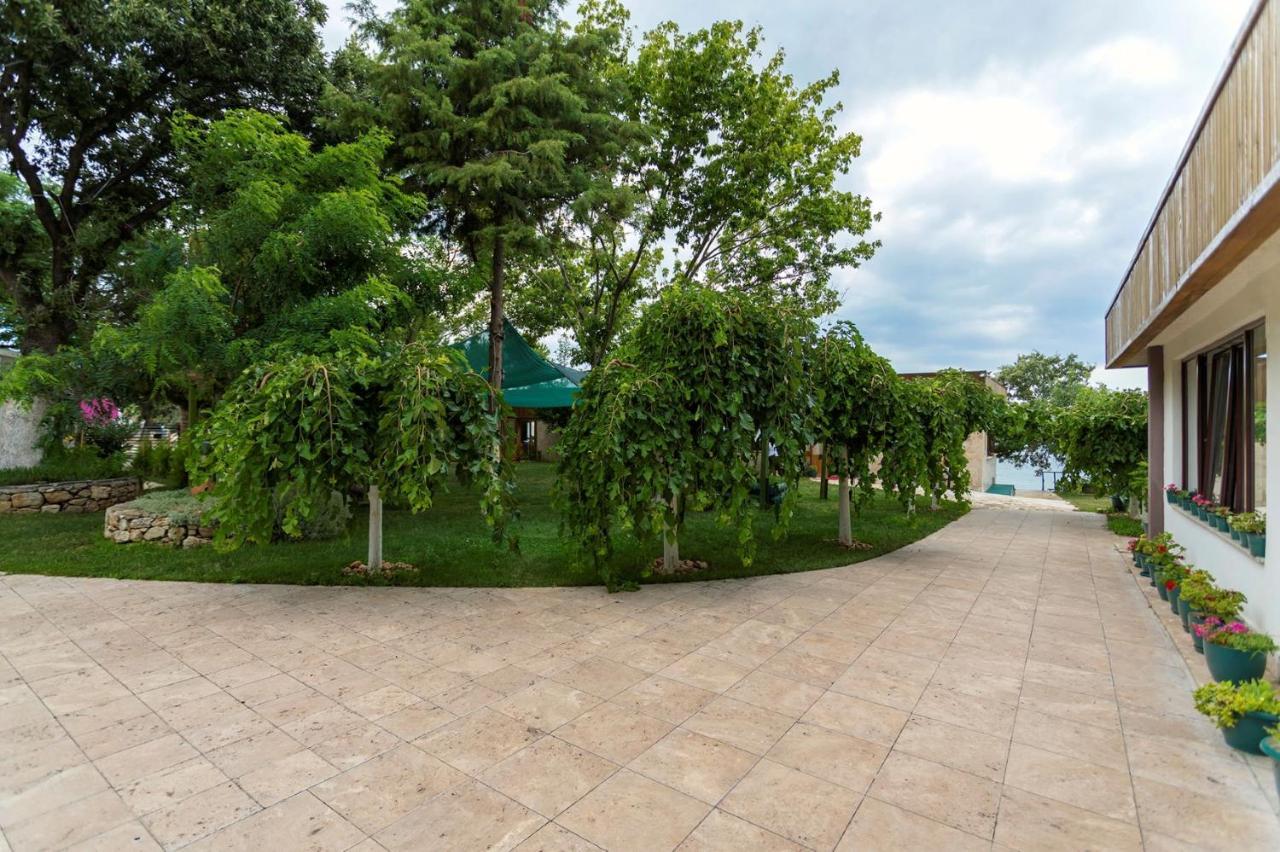 Troas Beach Hotel Tavakli Exterior photo