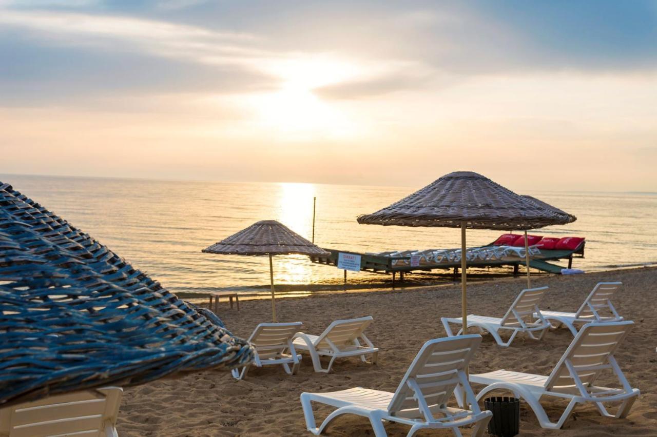 Troas Beach Hotel Tavakli Exterior photo
