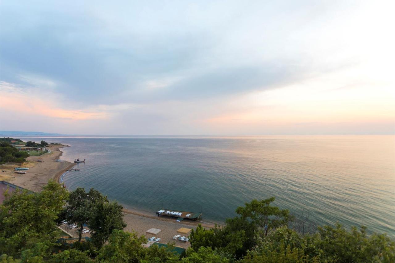 Troas Beach Hotel Tavakli Exterior photo